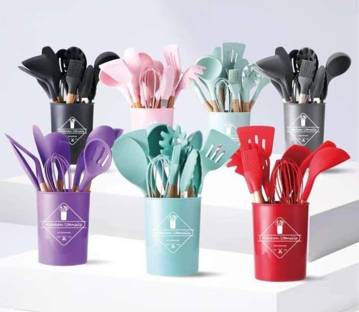 SET 12 UTENSILIOS PARA COCINA DE SILICONA